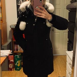 Women’s Moose Knuckles Stirling Parka, Size Medium